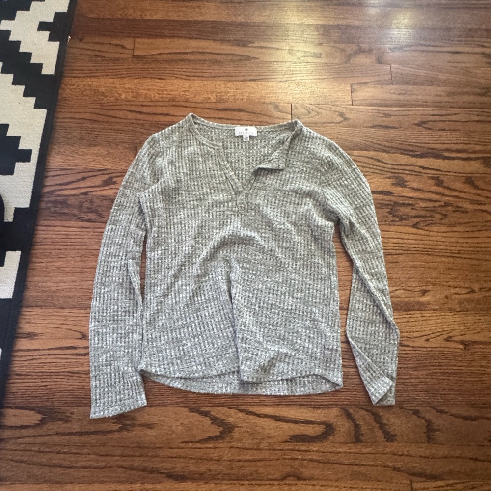 Socialite split-neck long sleeve thermal knit Top - Picture 2 of 4
